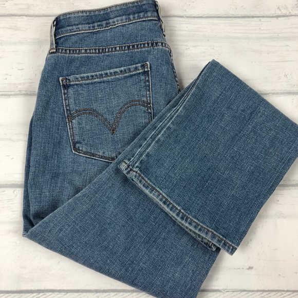 Levis Jeans/ Perfect Waist - Picture 6 of 6